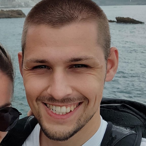 Einzelportrait_Joshua.jpg 